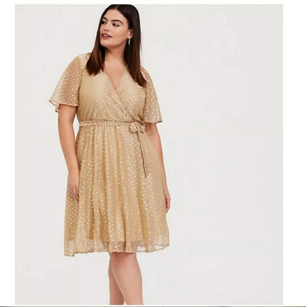 NWT Torrid Gold Size 2 Dress